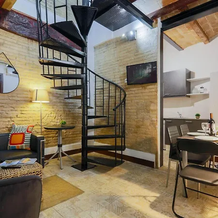 New Listing Duplex Near The Barceloneta