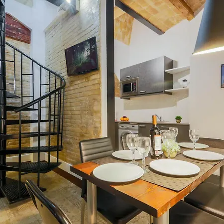 New Listing Duplex Near The Barceloneta *