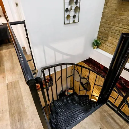 New Listing Duplex Near The Barceloneta