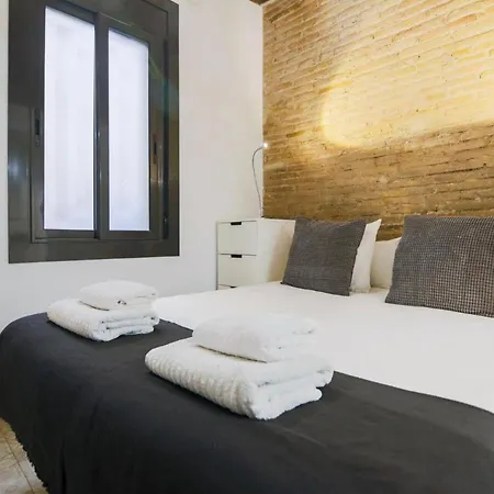 New Listing Duplex Near The Barceloneta Apartment